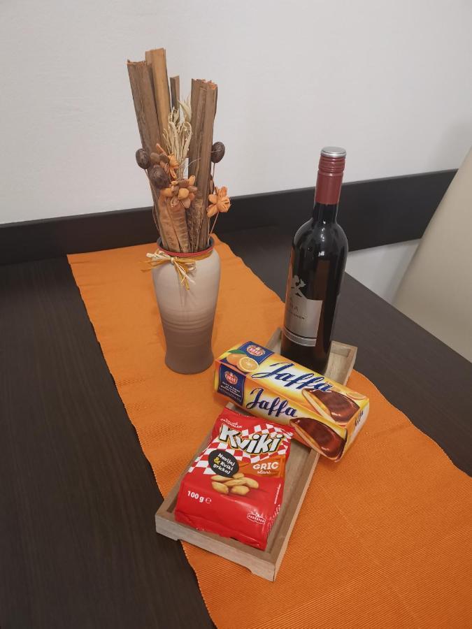 索德因公寓 普利拉卡 外观 照片